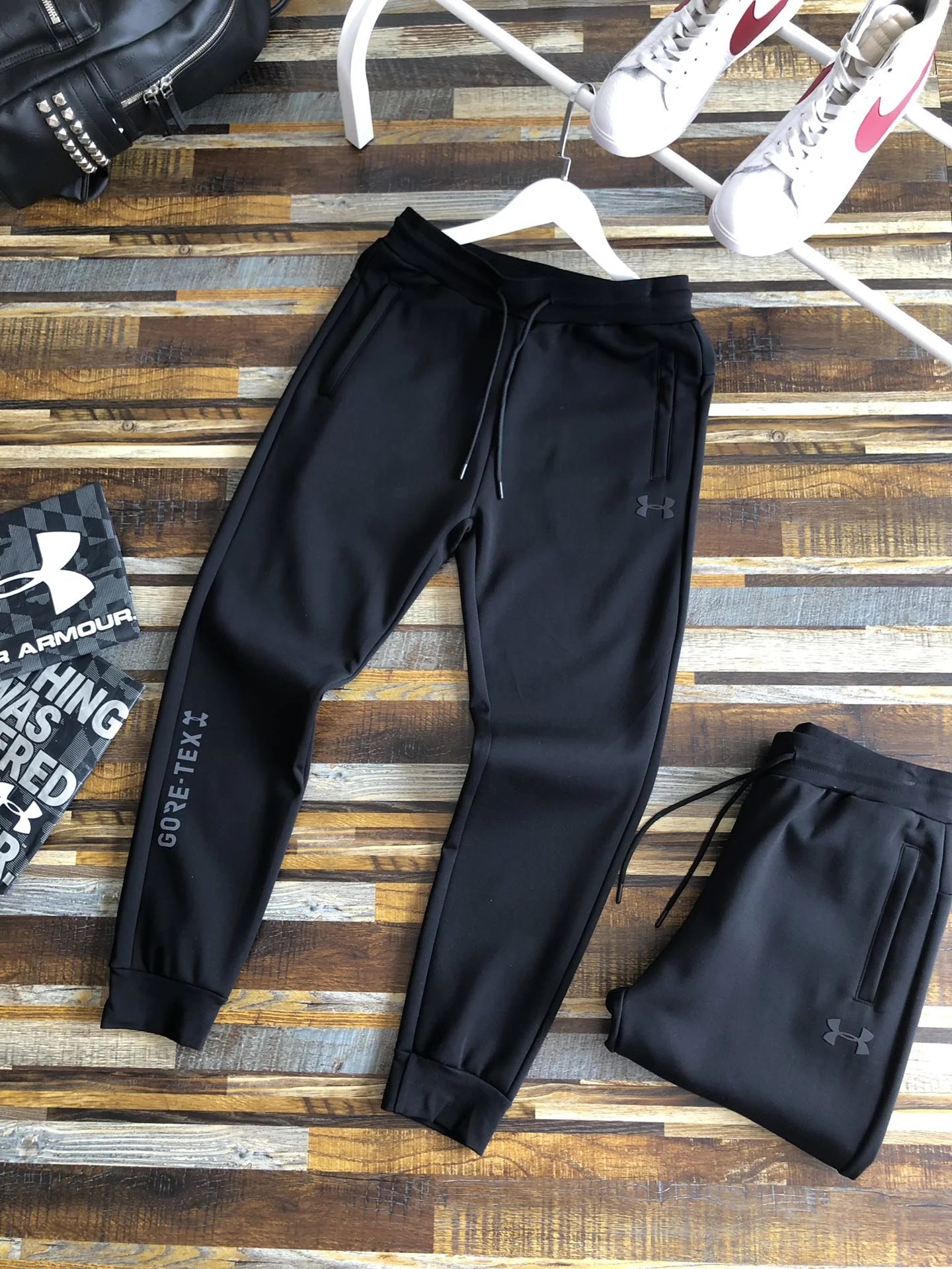 pants  