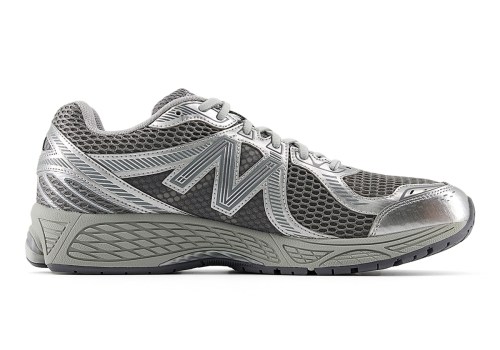 The New Balance 860v2 Sticks To A Silvery Formula(pic1)