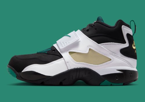 The Nike Air Diamond Turf” Emerald” Returns Fall 2025(pic1)